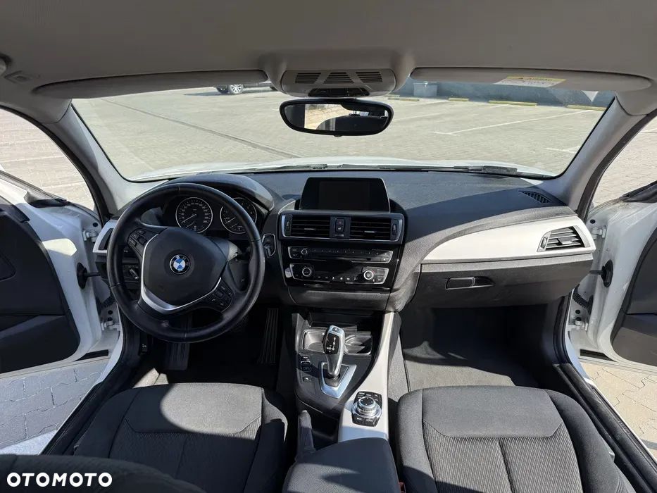 BMW Seria 1 118i - 1