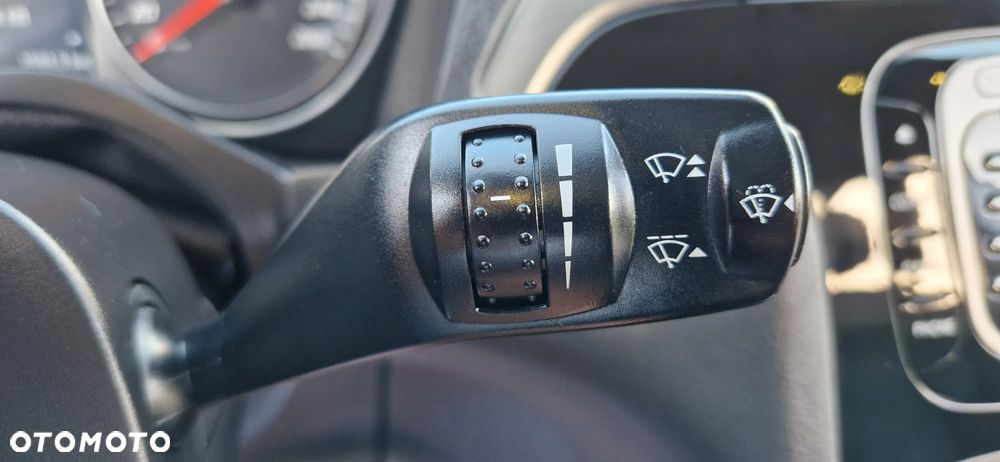 Ford S-Max - 21