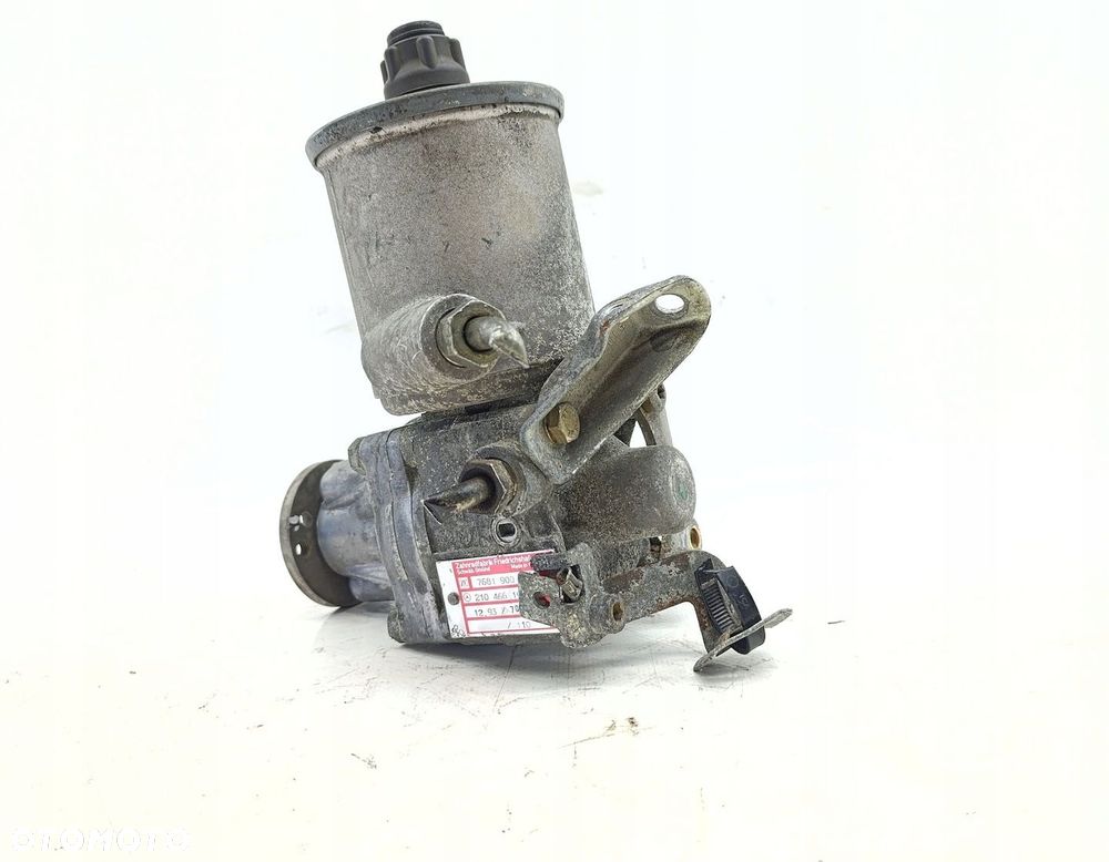 POMPA WSPOMAGANIA MERCEDES W124 2.2 2 104661901 7681900501 - 1