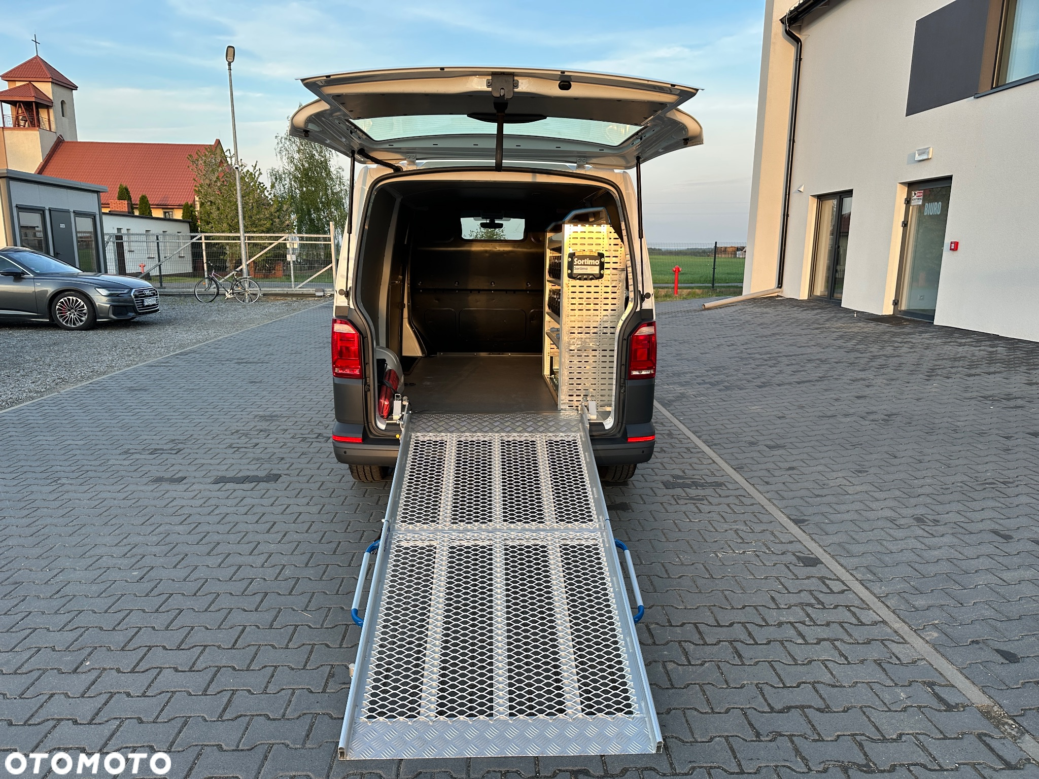 Volkswagen Transporter T6 2.0 TDI 150 DSG Sortimo ZABUDOWA WARSZTATOWA Rampa dla wózków inwalidzkich - 38