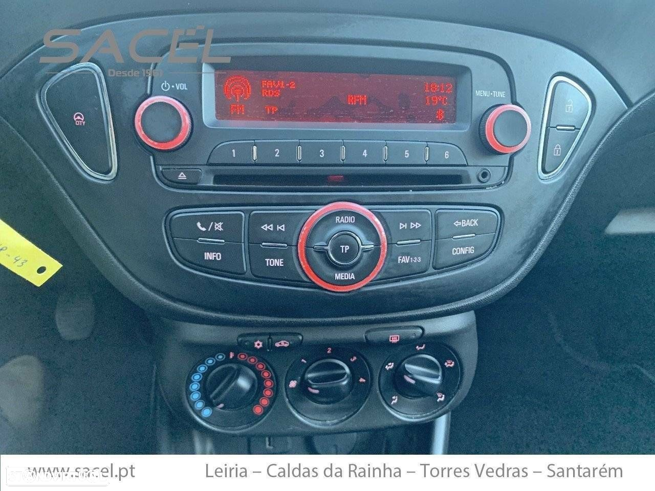 Opel Corsa 1.2 120 Anos - 15