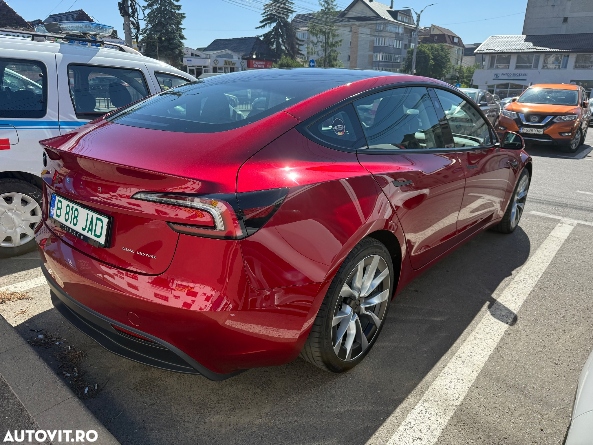 Tesla Model 3 Long Range - 4
