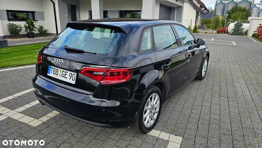 Audi A3 Sportback 2.0 TDI S tronic - 5