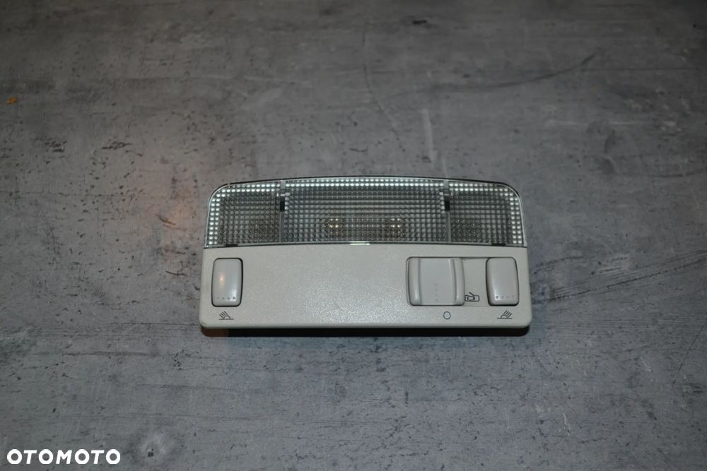 VW GOLF IV BORA PASSAT B5 FL LEON CADDY TOURAN LAMPKA WNĘTRZA PODSUFITKI 3B0947105C - 2