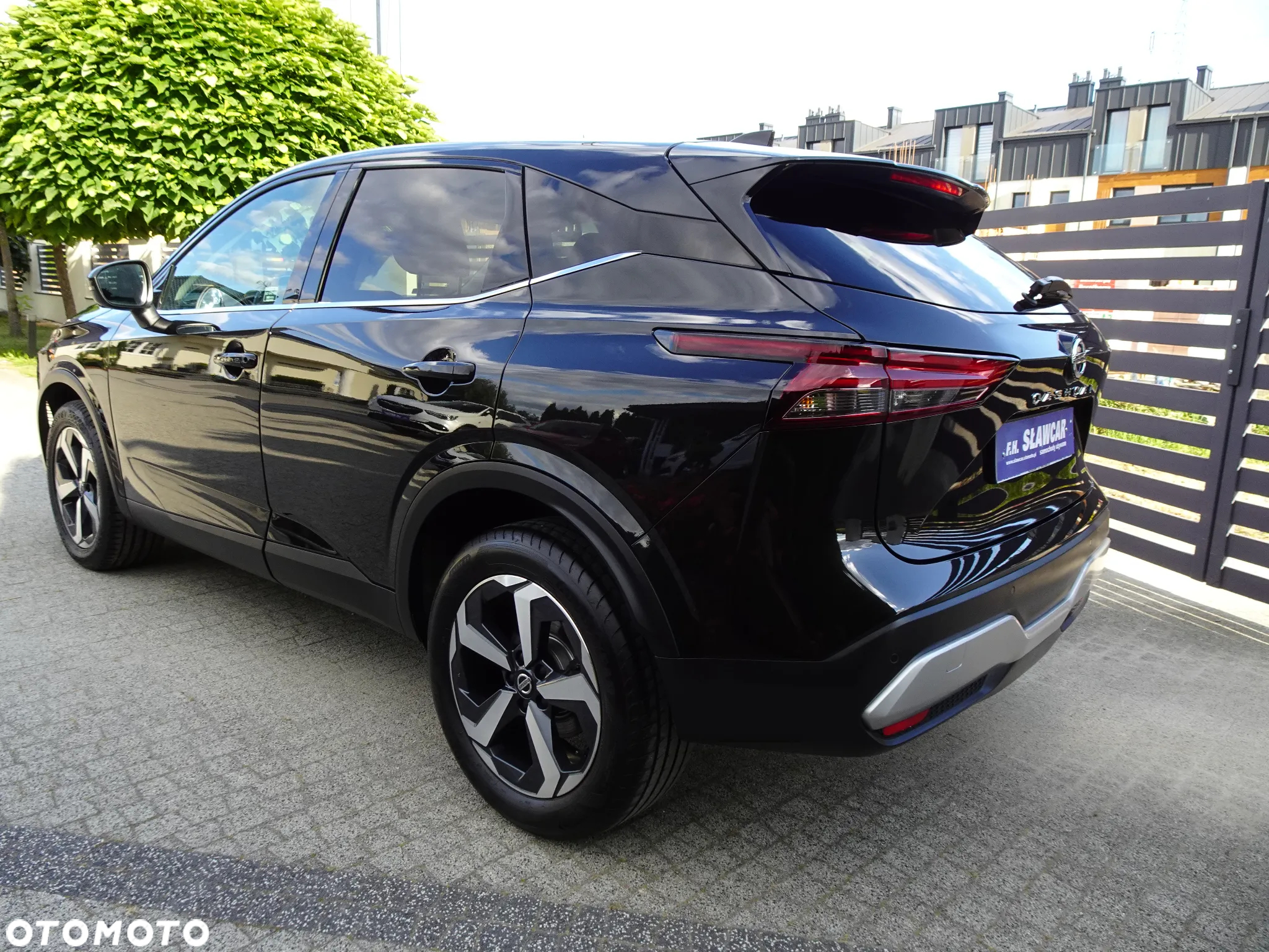 Nissan Qashqai 1.3 DIG-T N-Connecta DCT - 5