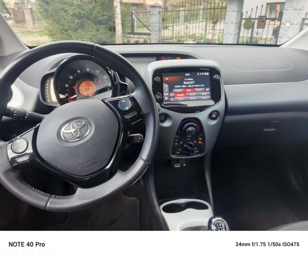 Toyota Aygo 1.0 VVT-i JBL Edition - 11