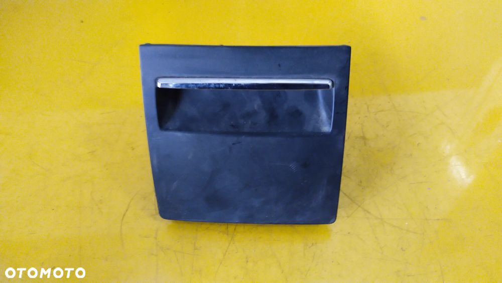 SCHOWEK TYŁ 3T0857961B - SKODA SUPERB II - 1