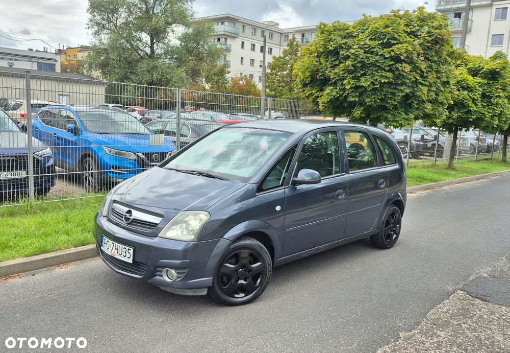 Opel Meriva 1.6 Essentia - 1
