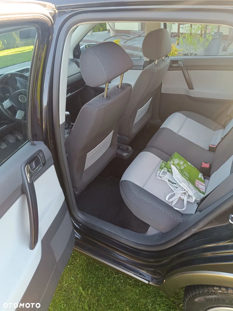 Volkswagen Polo 1.4 TDI Comfortline - 4