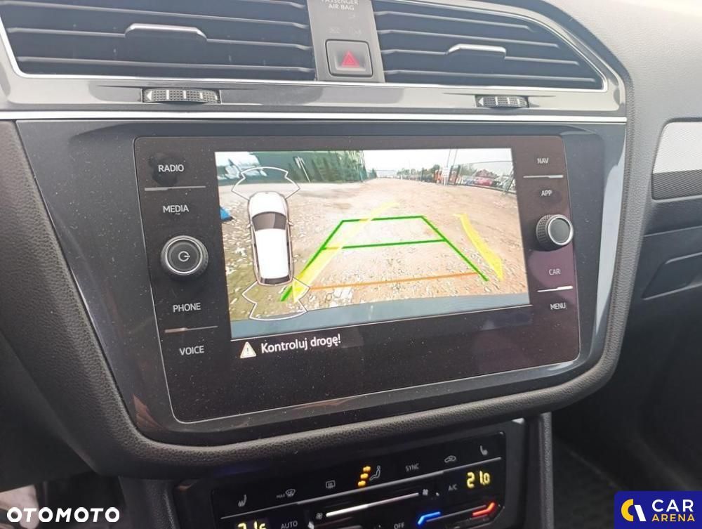 Volkswagen Tiguan - 13