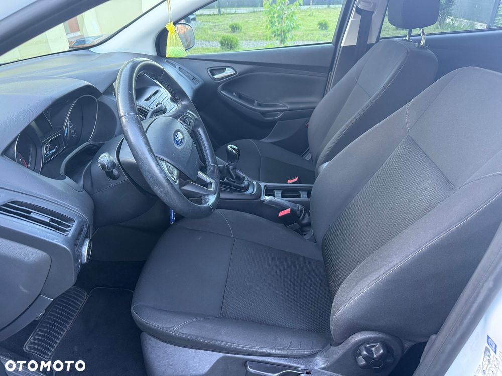 Ford Focus 1.6 SYNC Edition - 12