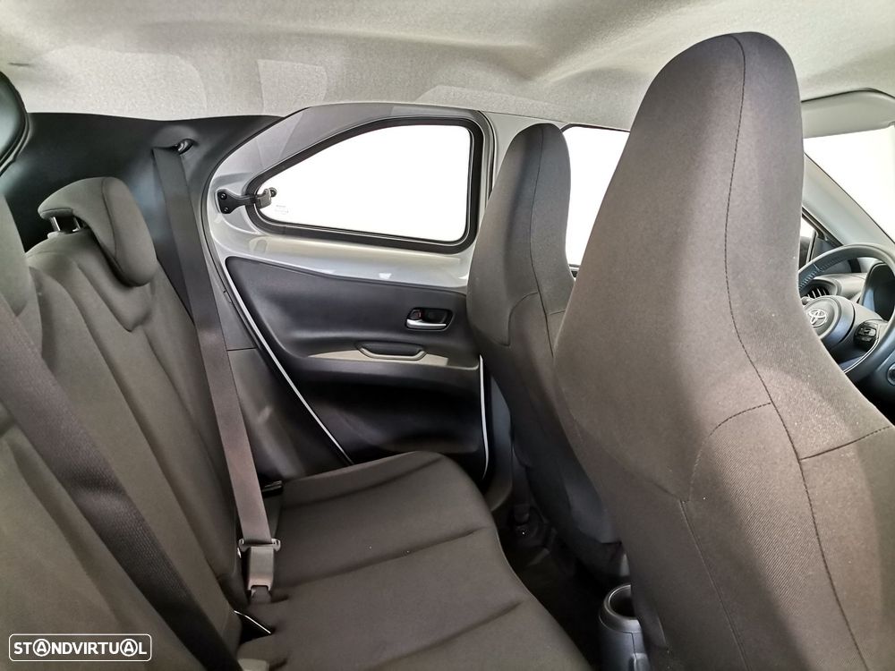 Toyota Aygo X - 8