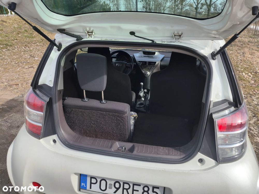 Toyota iQ 1.0 - 7