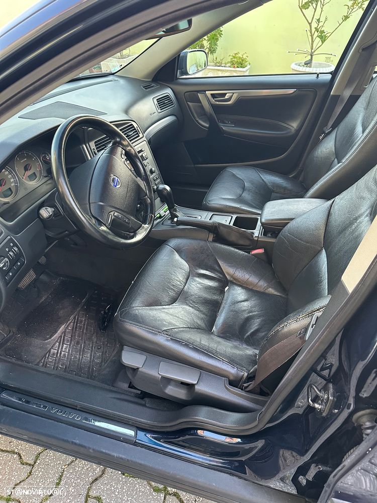 Volvo V70 D5 Nivel 2 Auto. - 8