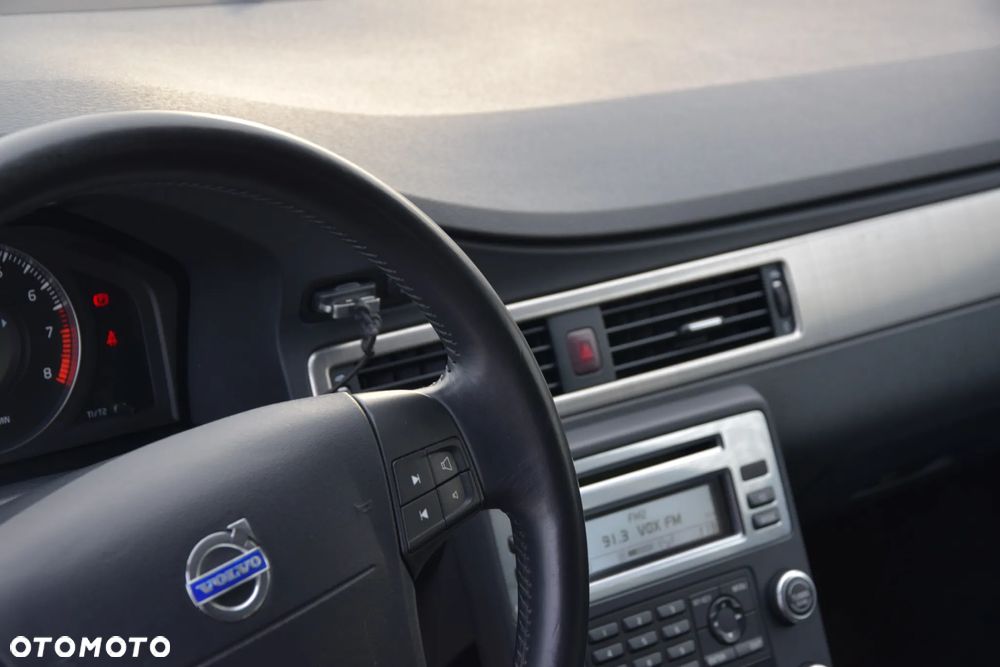 Volvo V70 2.5T Summum - 24