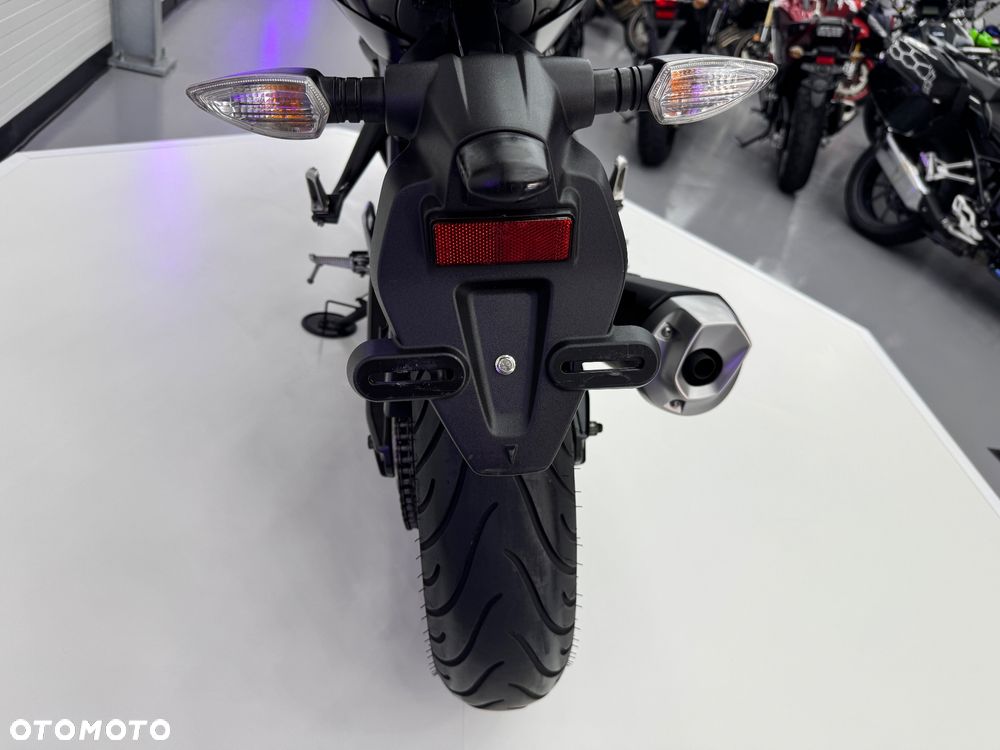 Yamaha MT - 19