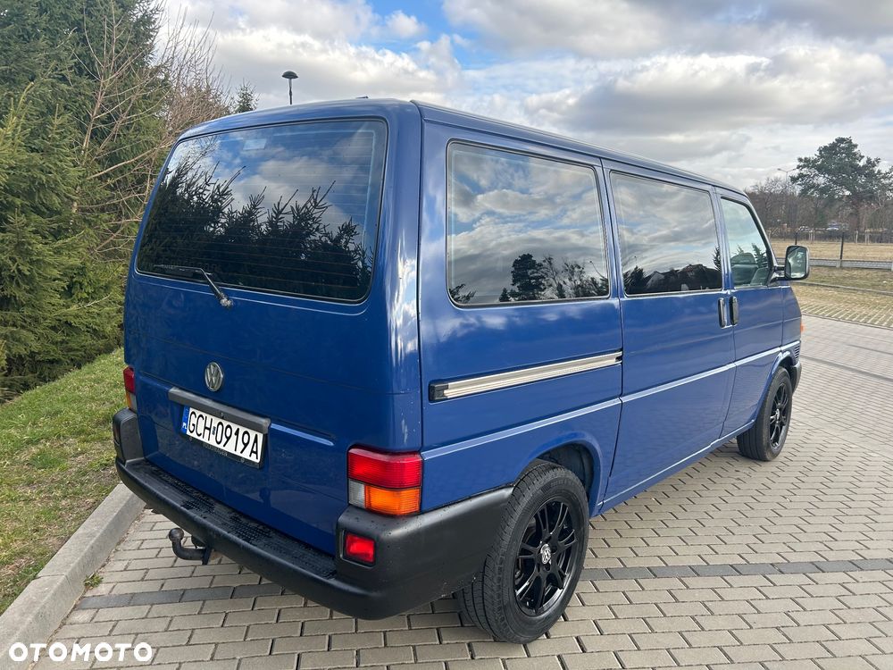 Volkswagen Transporter - 2