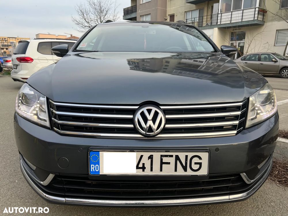 Volkswagen Passat Variant 2.0 Blue TDI DPF DSG Comfortline - 10