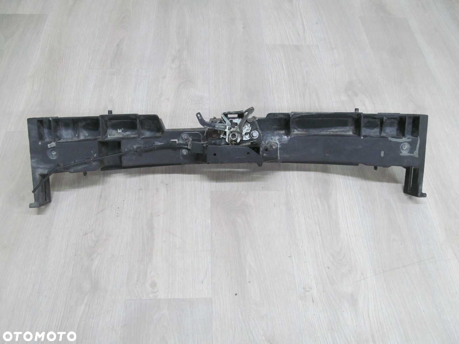 CITRIEN C3 PICASSO WZMOCNIENIE PAS PRZEDNI GORNY 9681810080 08-12 - 2