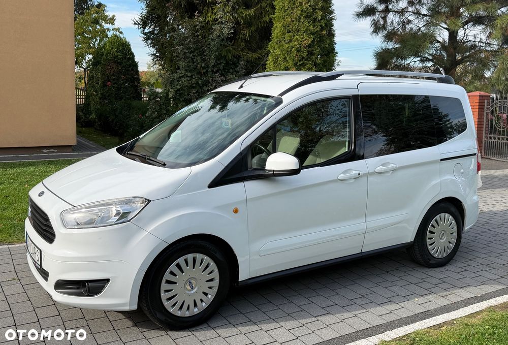 Ford Tourneo Courier 2015 photo 2