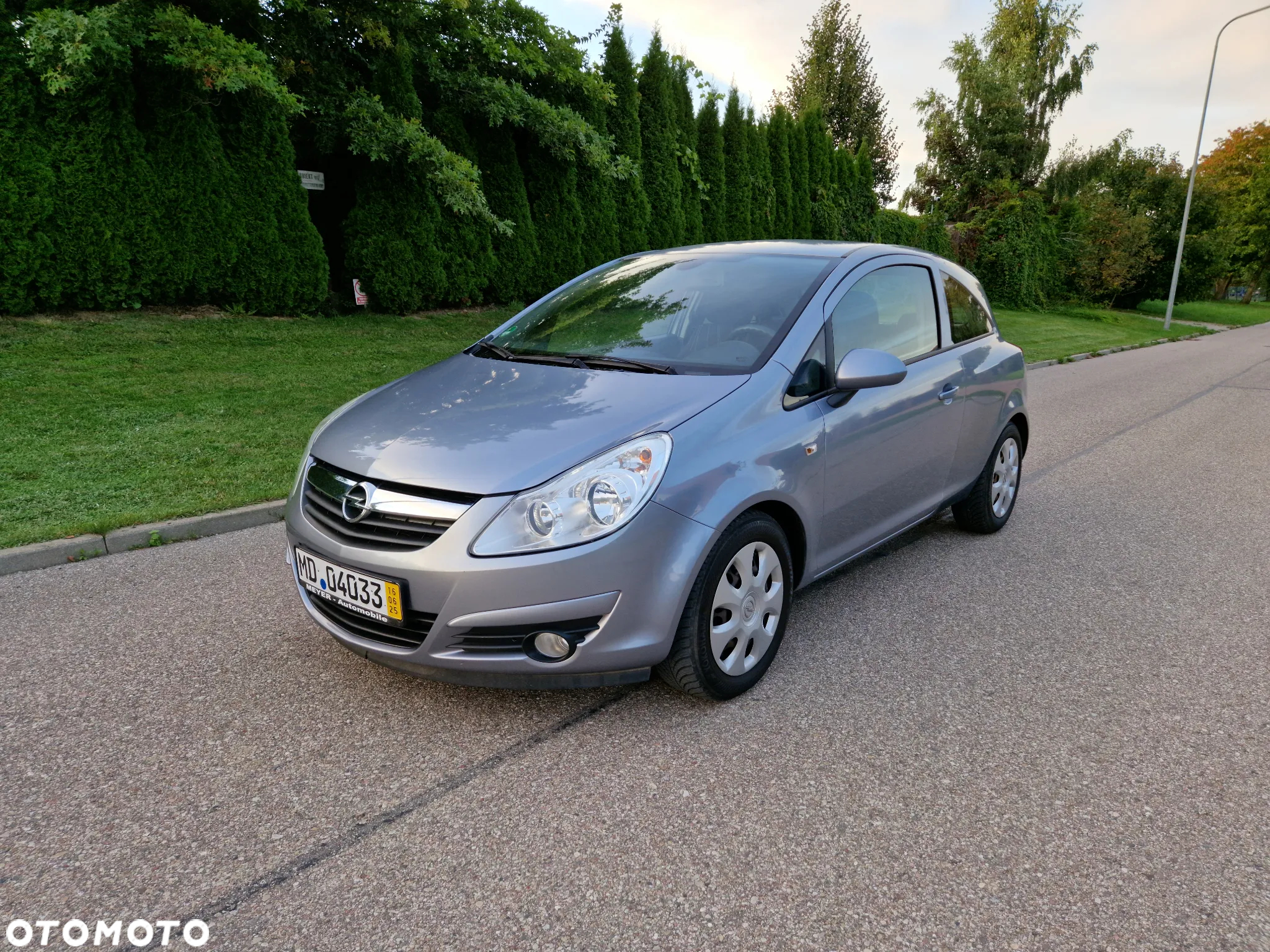 Opel Corsa - 2