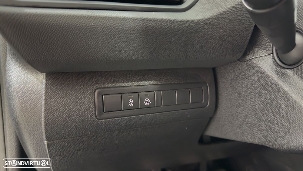 Peugeot 308 1.2 PureTech Allure Full LED - 19