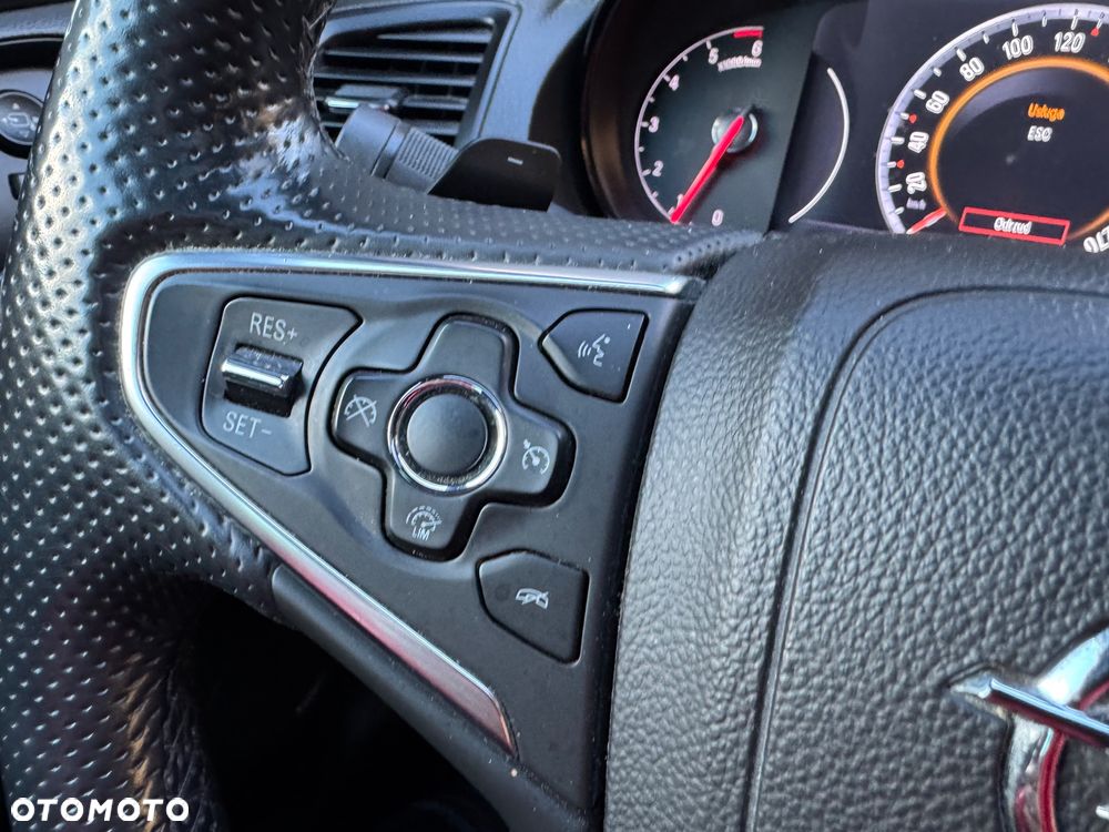 Opel Insignia 2.0 CDTI automatik Sport - 26