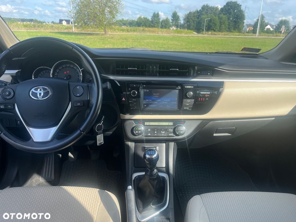 Toyota Corolla 1.6 Premium - 11