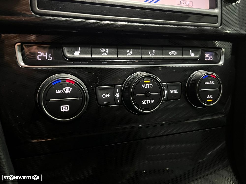 VW Golf 2.0 TDi DPF DSG GTD - 20