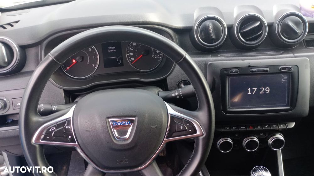 Dacia Duster 1.6 SCe 4WD Essential - 5