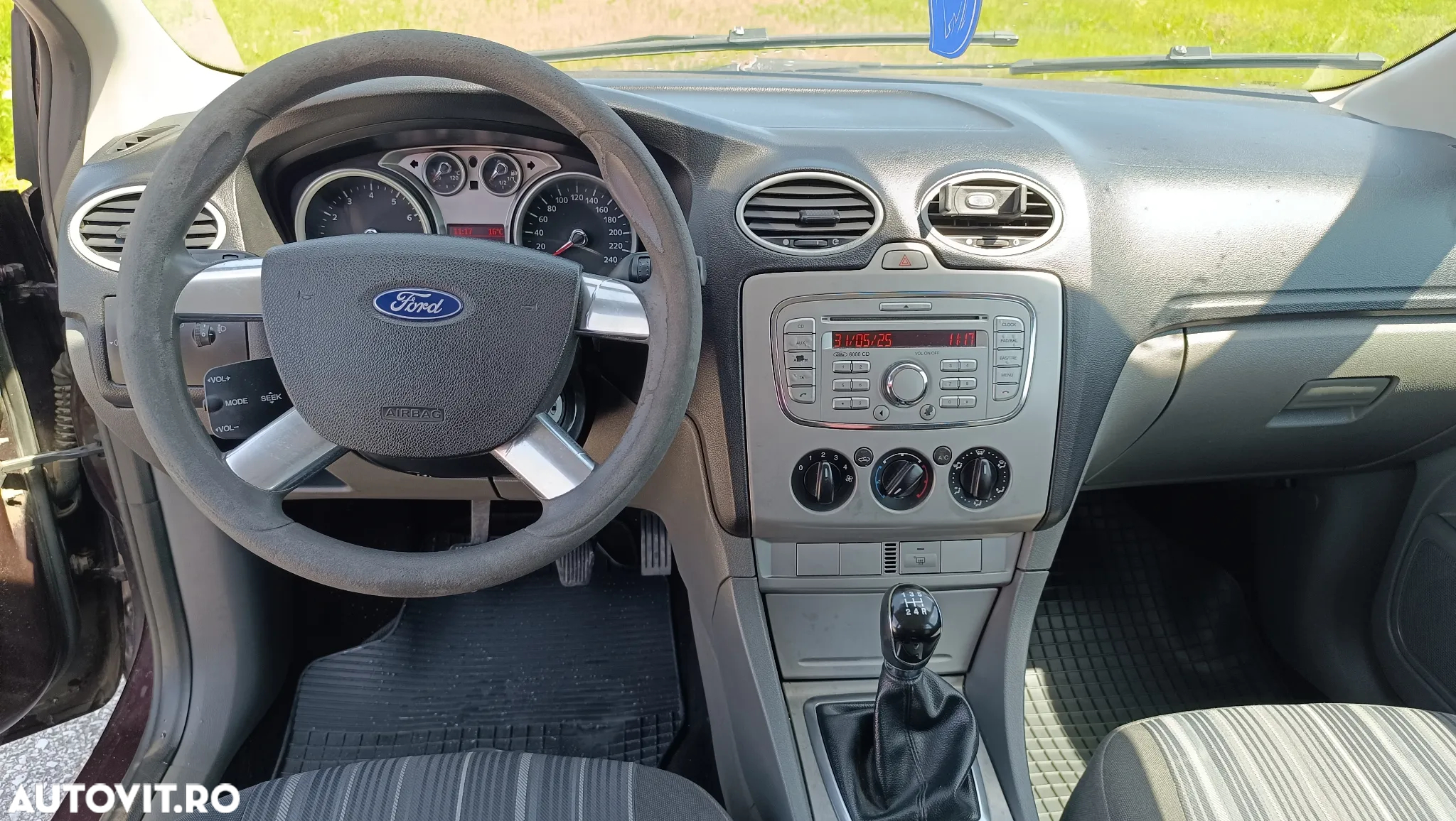 Ford Focus 1.6 Ambiente - 13