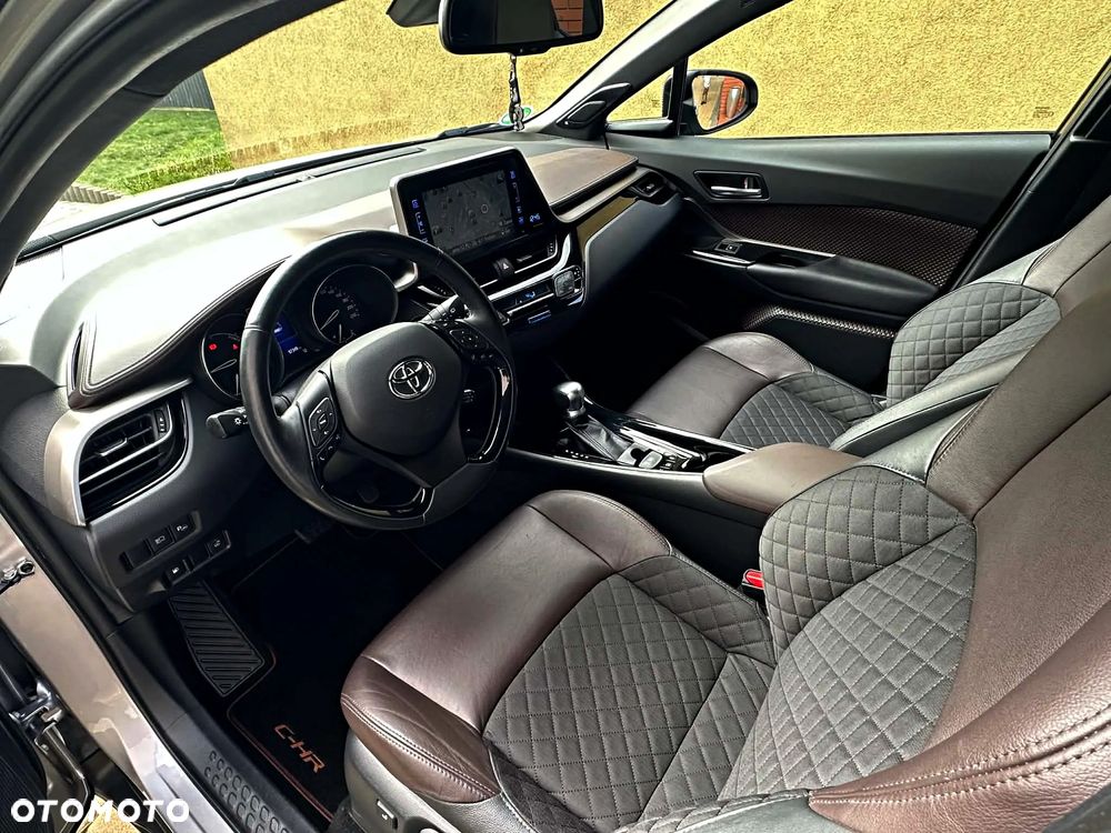 Toyota C-HR 1.8 Hybrid Dynamic - 18