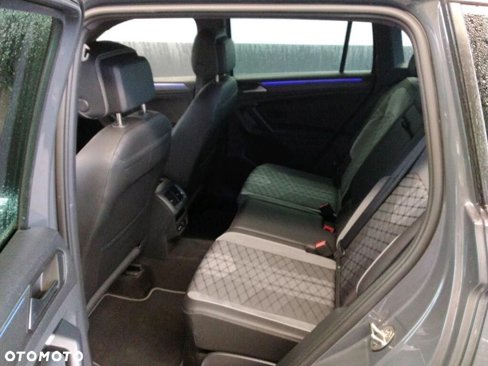 Volkswagen Tiguan - 4