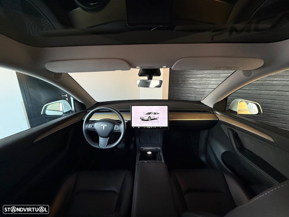 Tesla Model Y Standard - 11