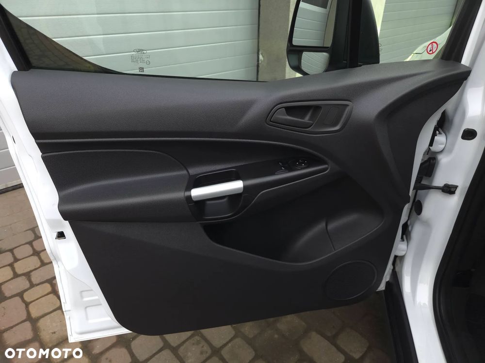 Ford FORD TRANSIT CONNECT LONG VAN L2 H1 - 18
