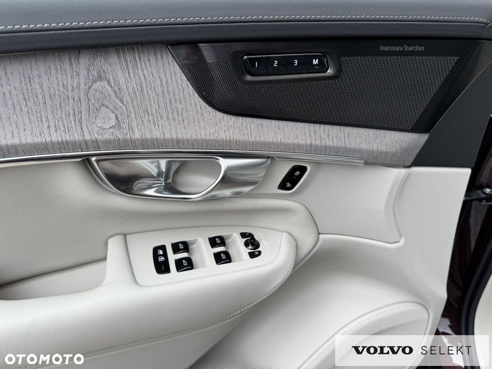 Volvo XC 90 T8 AWD Plug-In Hybrid Ultimate Bright 7os - 8