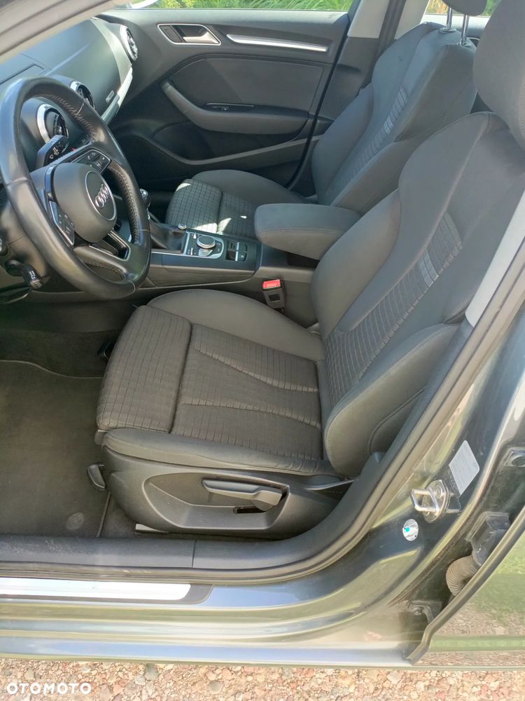 Audi A3 Sportback 1.6 TDI (clean diesel) Ambiente - 10