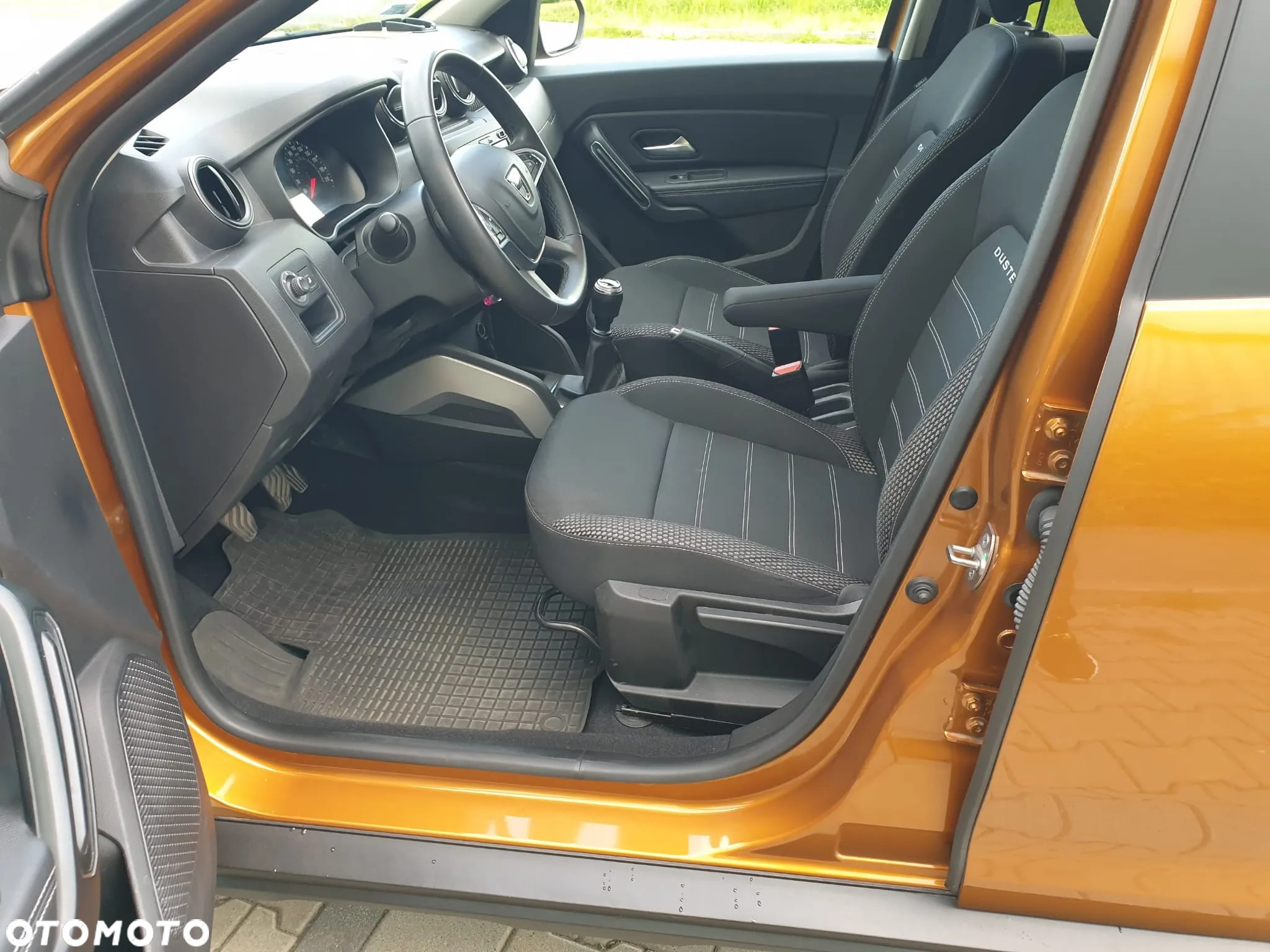 Dacia Duster 1.6 SCe Prestige - 13