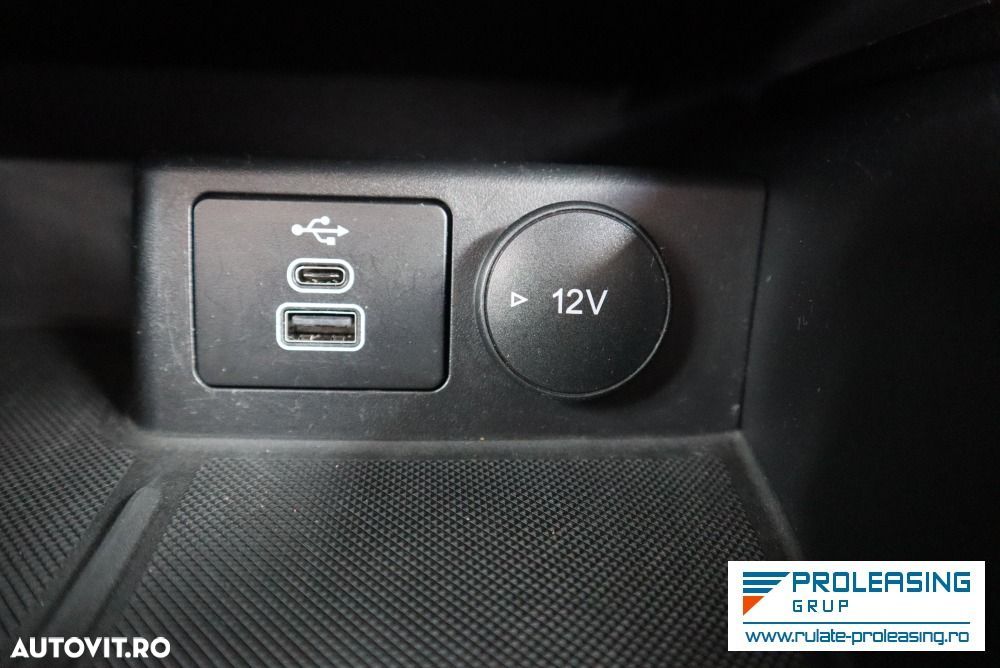 FORD Kuga 2022 — imagine 16