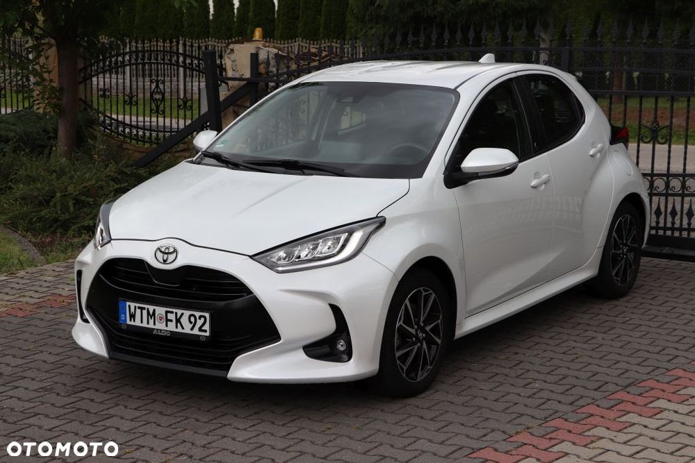 Toyota Yaris 1.5 VVT-i Team Deutschland - 19
