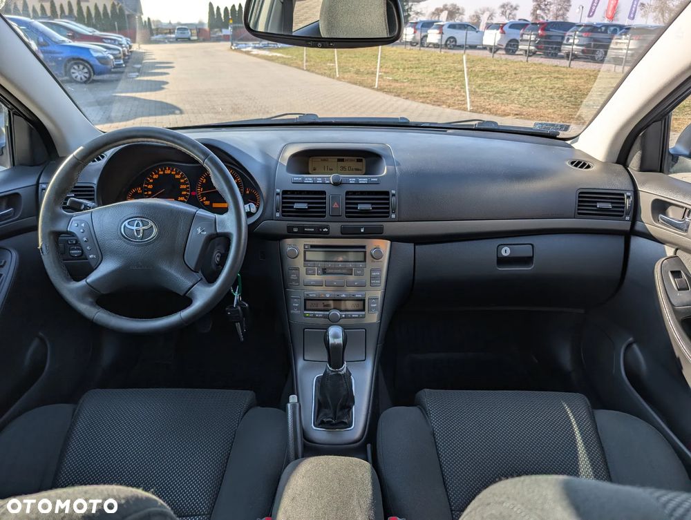Toyota Avensis 1.8 VVT-i Edition - 26