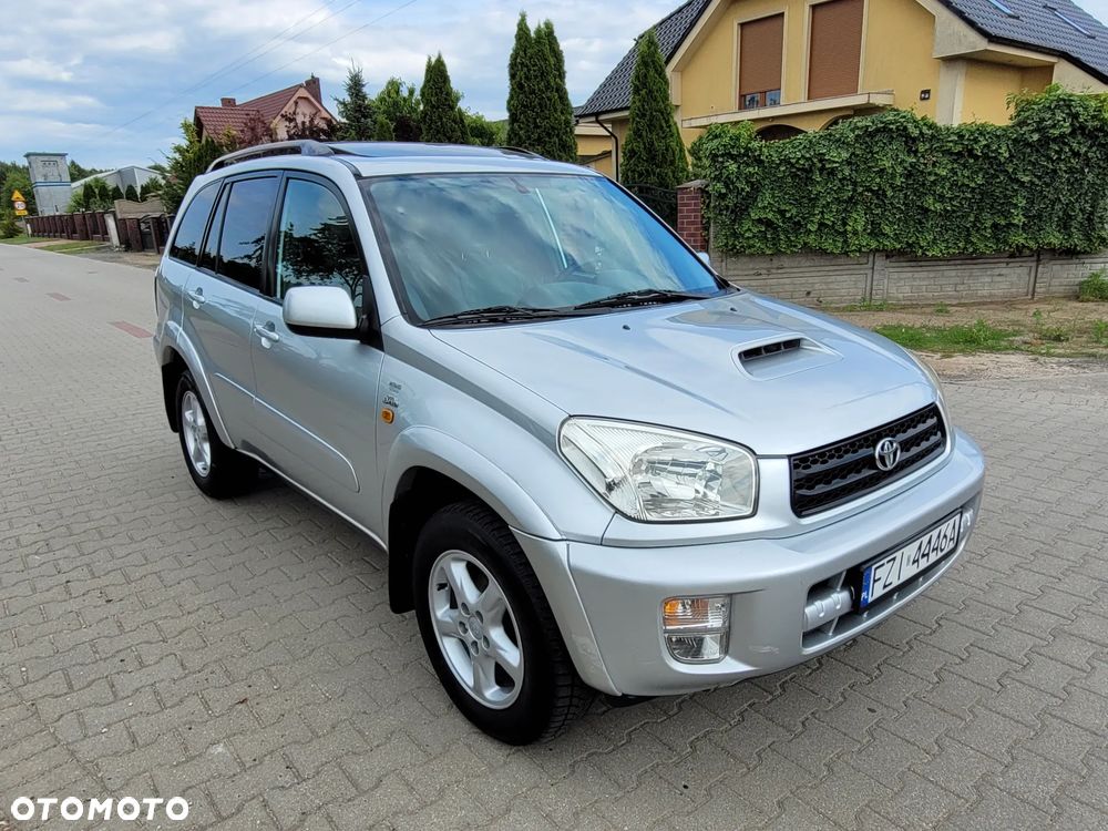 Toyota RAV4 - 3