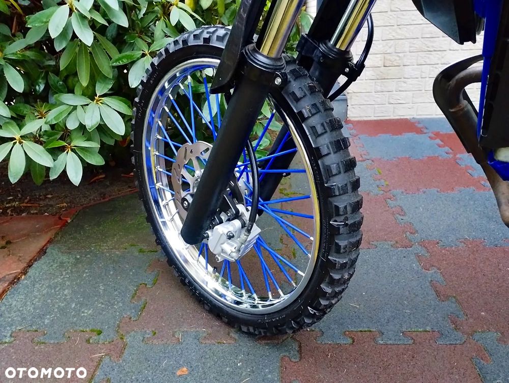Yamaha WR - 7