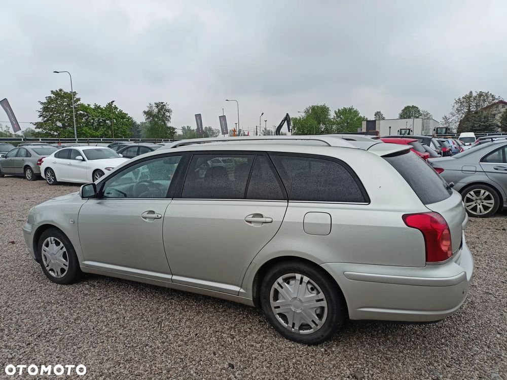 Toyota Avensis - 3