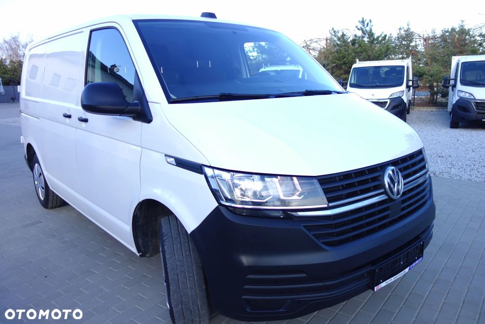 Volkswagen Transporter  T6 Automat 2.0 TDI 150 KM  L1H1 Klima Webasto - 23