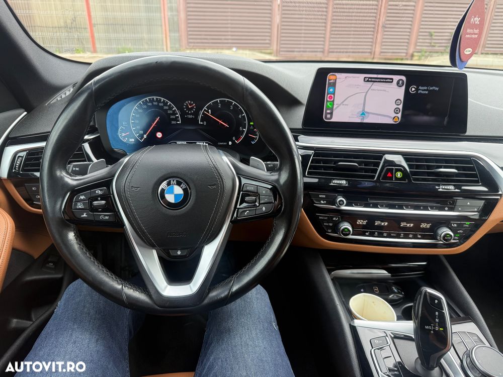 BMW Seria 5 520d xDrive AT - 10
