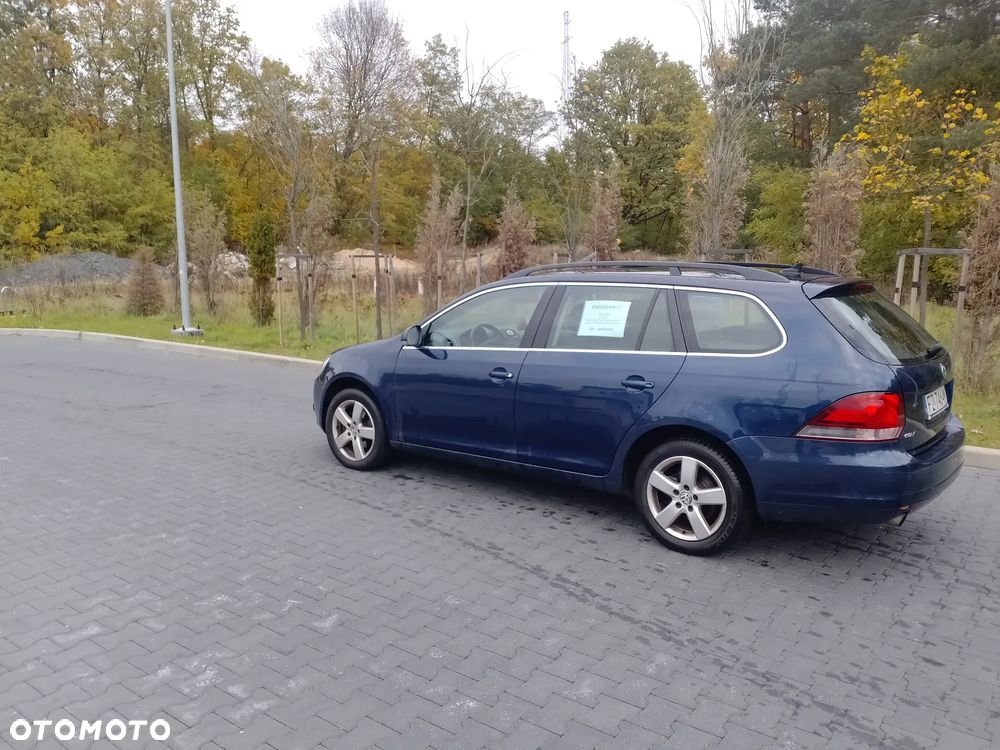 Volkswagen Golf 2010 photo 2