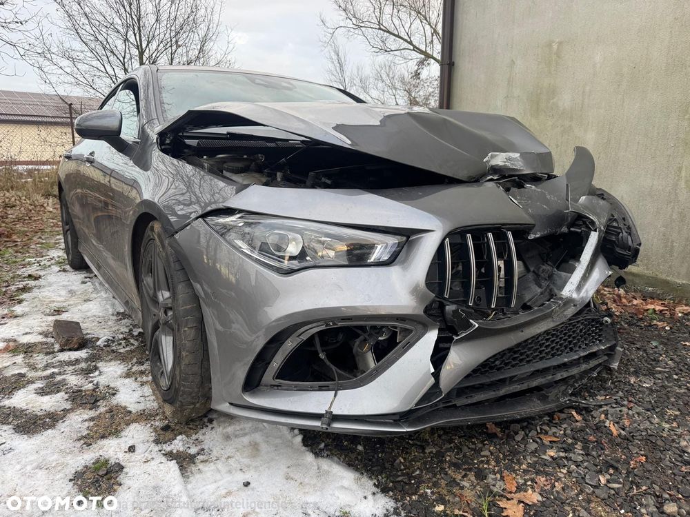 Mercedes-Benz CLA 180 d 7G-DCT AMG Line - 1