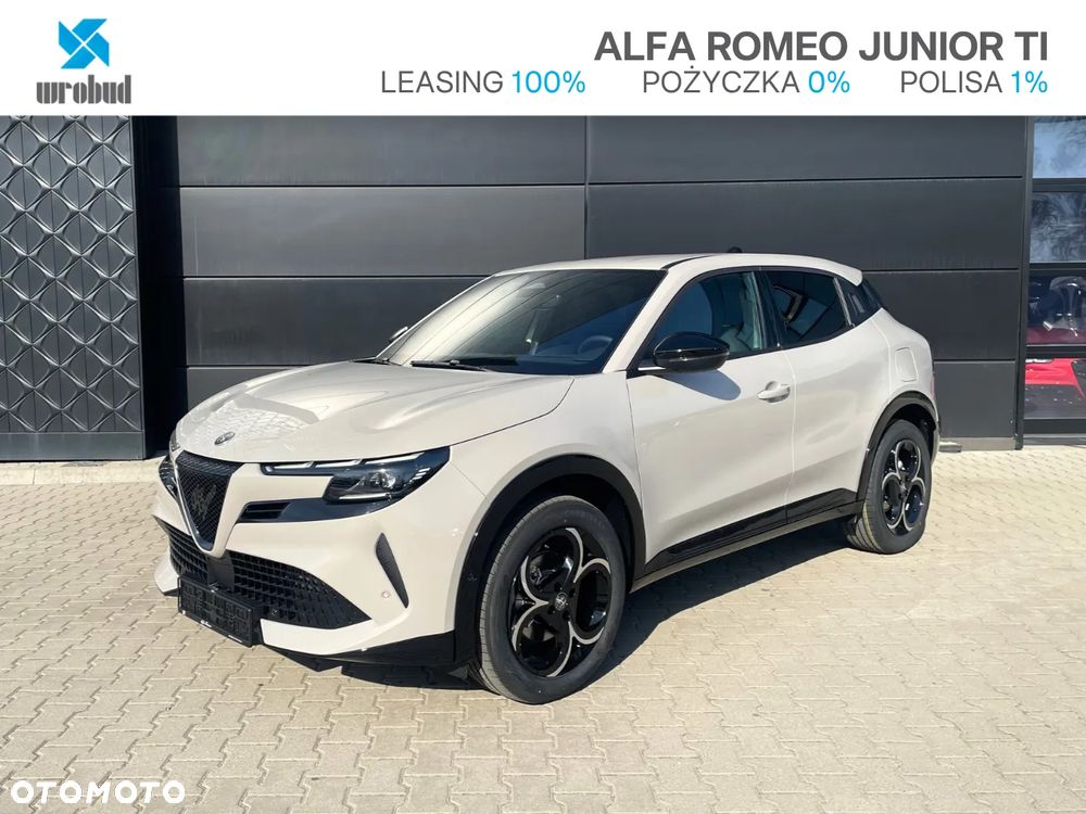 Alfa Romeo Junior 1.2 mHEV Ti eDCT - 1