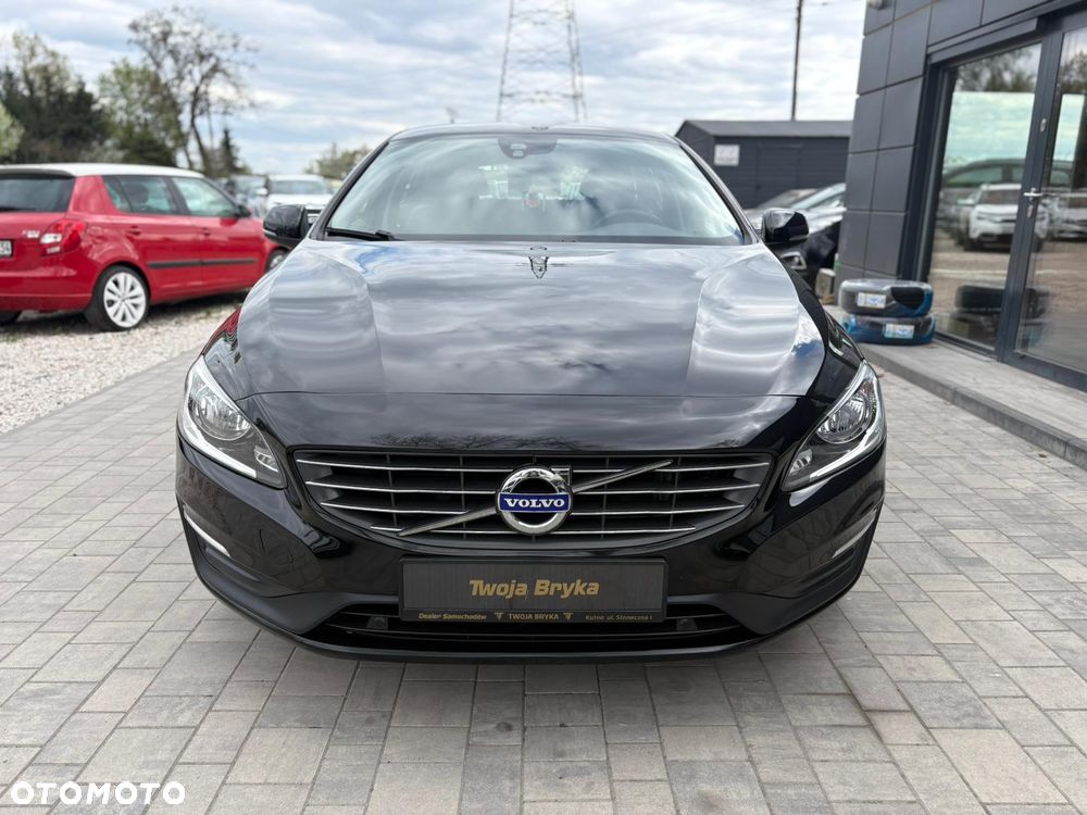 Volvo V60 D3 Drive-E R-Design Momentum - 2